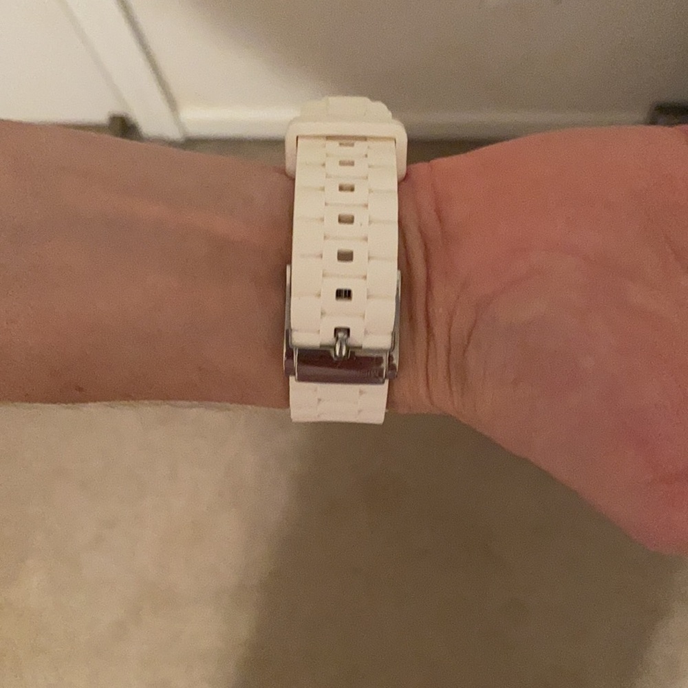 01:04 - Michael Kors Ladies Chronograph Women's Watch - Picture 13 of 15